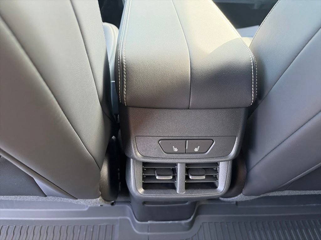 New 2027 GMC Terrain Elevation w/ Elevation Premium Package AWD/4WD image 14