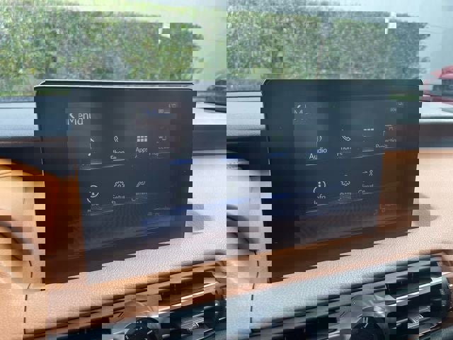 Used 2023 Lexus IS 300 w/ Comfort Package image 10