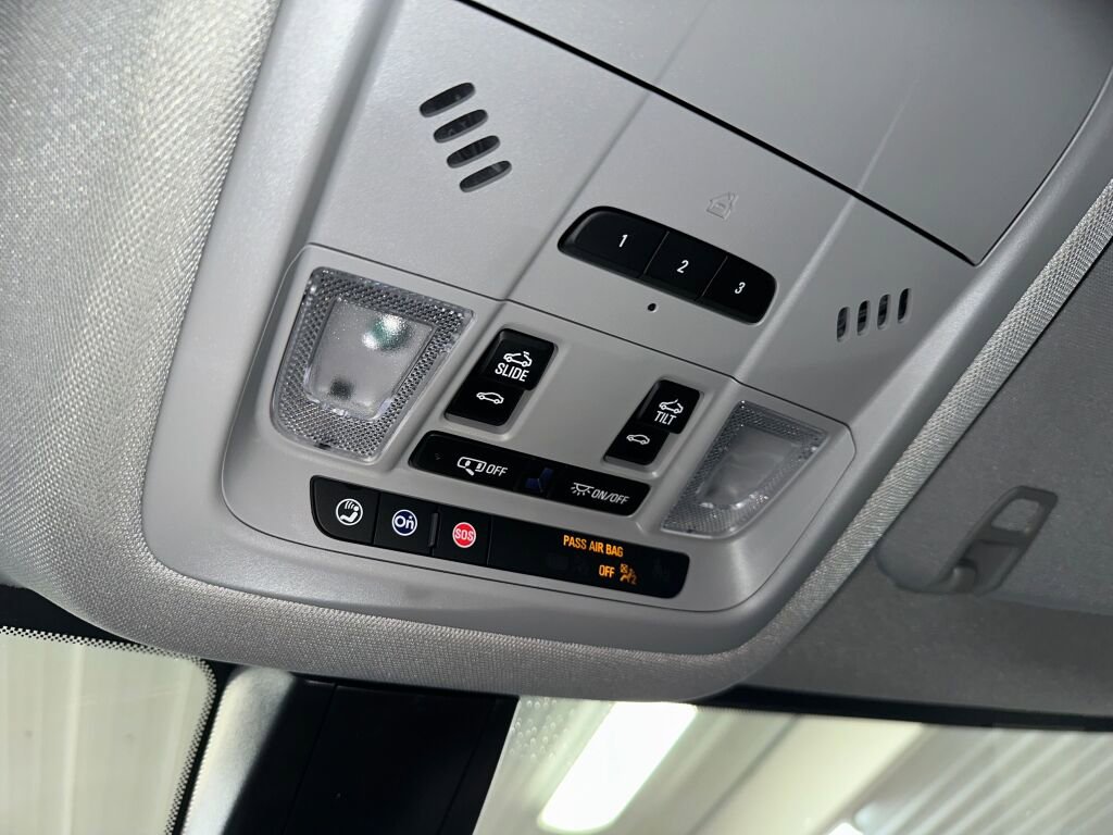 Certified 2023 GMC Acadia SLT w/ Preferred Package image 19