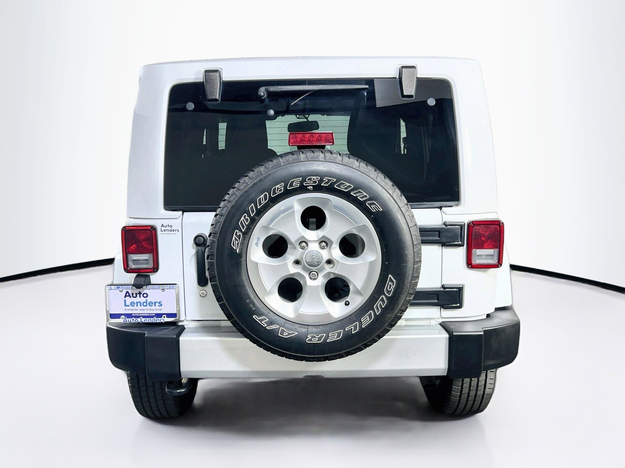 Used 2015 Jeep Wrangler Sahara AWD/4WD image 6