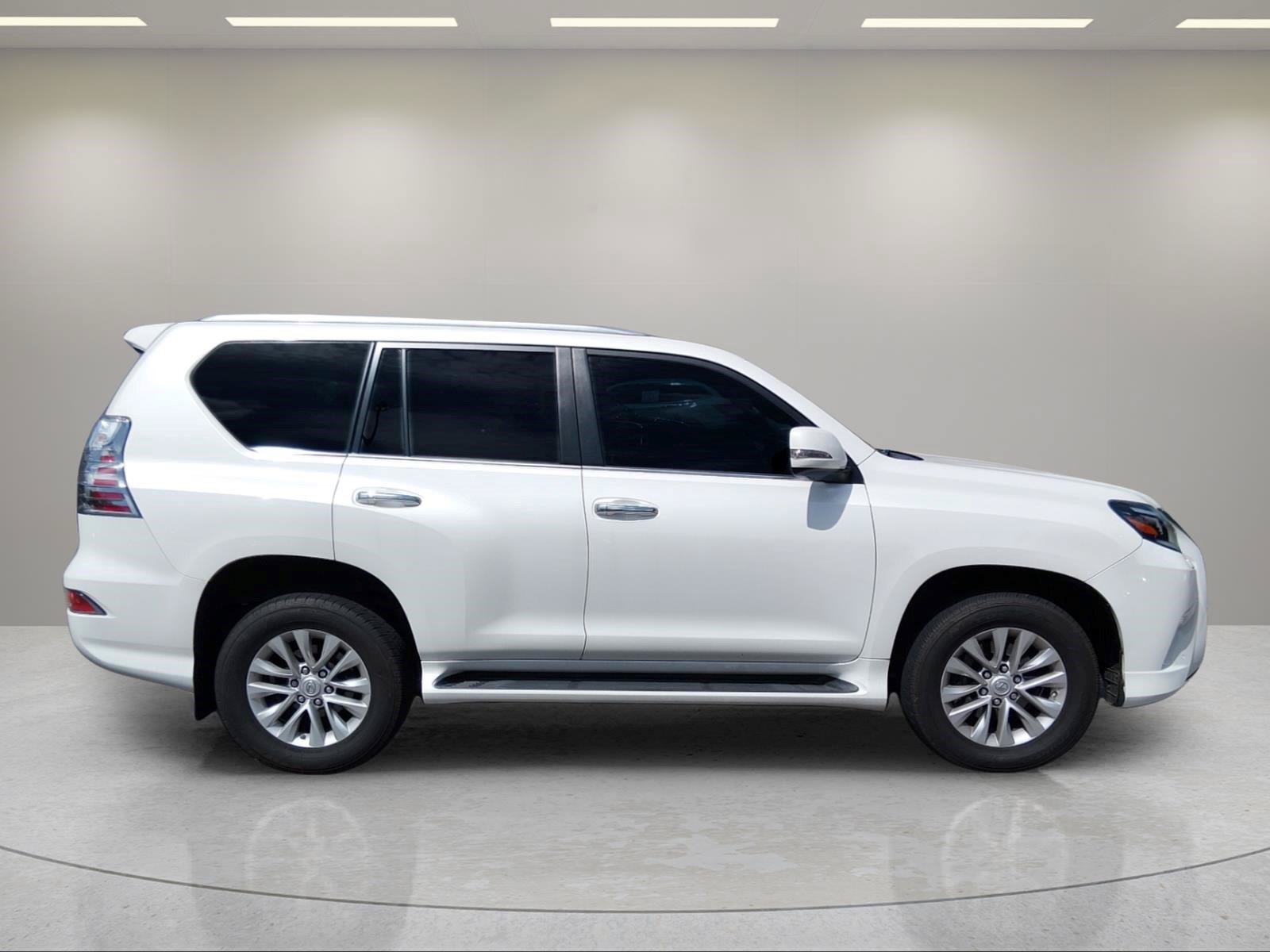 Used 2022 Lexus GX 460 Premium w/ Premium Package AWD/4WD image 6
