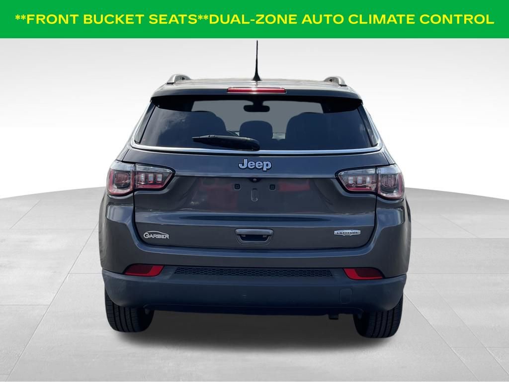 Used 2019 Jeep Compass Latitude FWD image 10