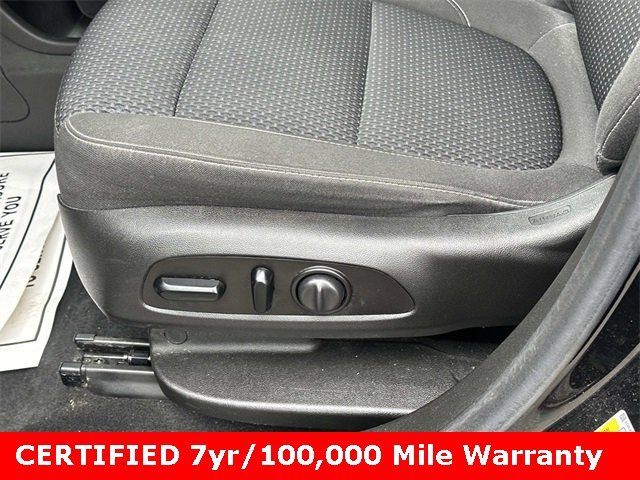 Used 2021 GMC Acadia SLE w/ Driver Convenience Package image 17