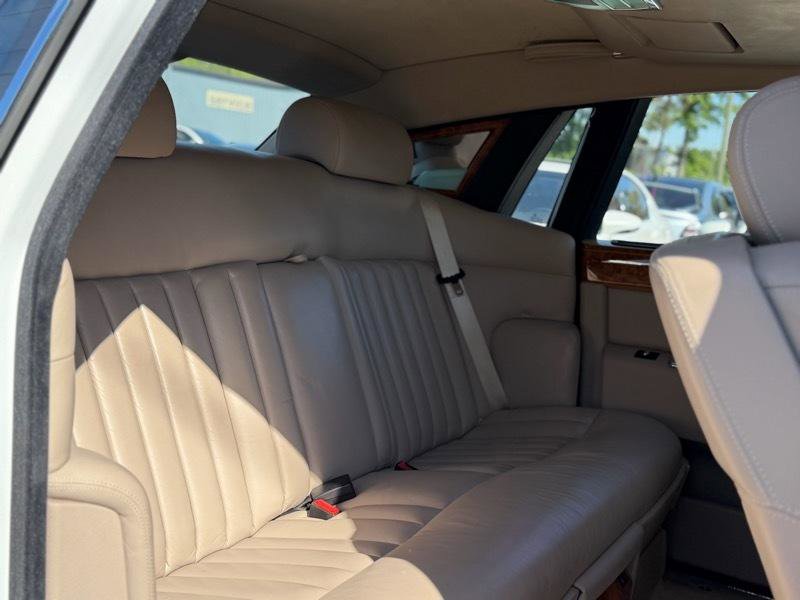 Used 2006 Rolls-Royce Phantom Sedan RWD image 55