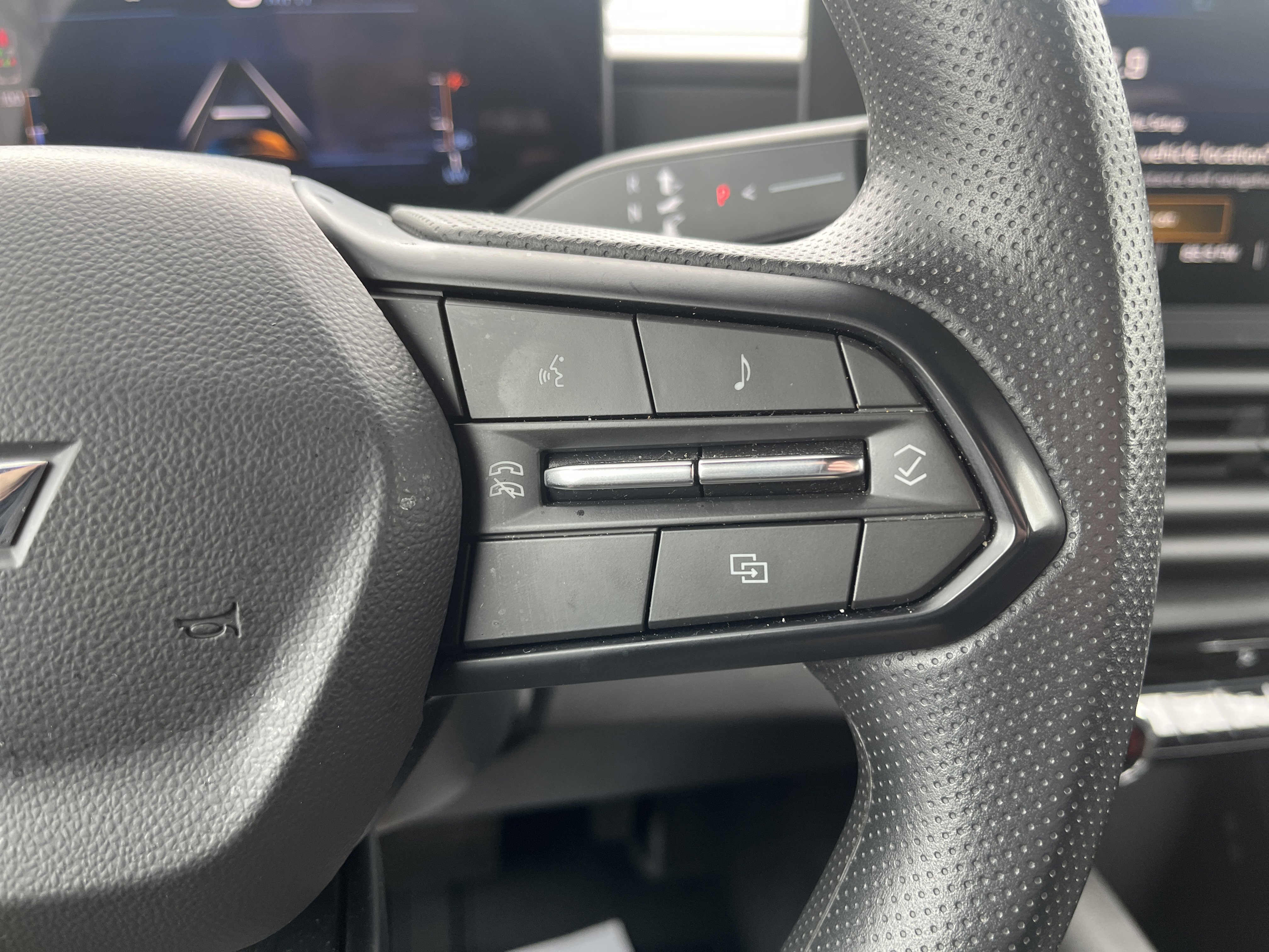 Used 2025 Chevrolet Silverado EV W/T image 21