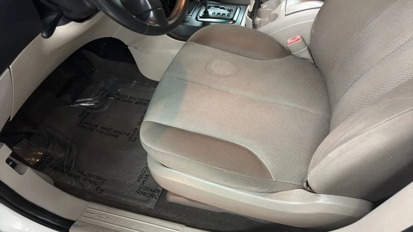 Used 2005 Chrysler Pacifica 2WD image 26