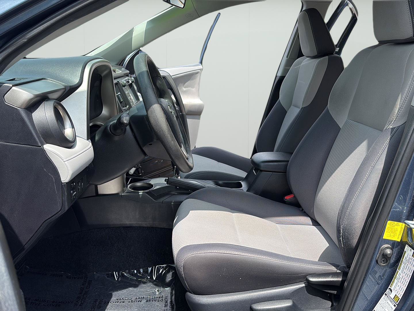 Used 2013 Toyota RAV4 XLE AWD/4WD image 19