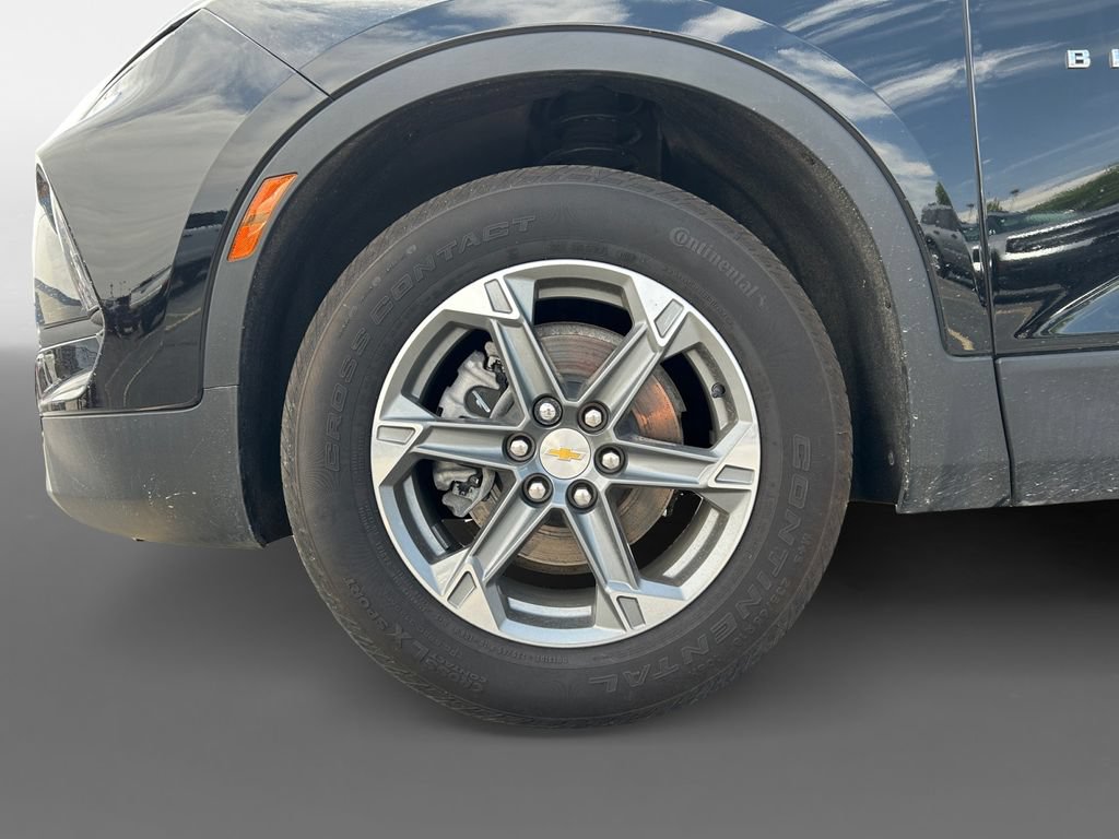 Used 2024 Chevrolet Blazer LT w/ Convenience Package FWD image 16