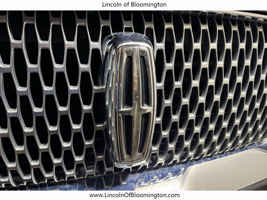 Used 2019 Lincoln Navigator L Reserve image 10