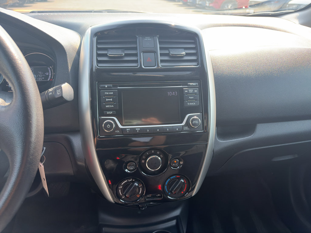 Used 2016 Nissan Versa Note SV FWD image 25