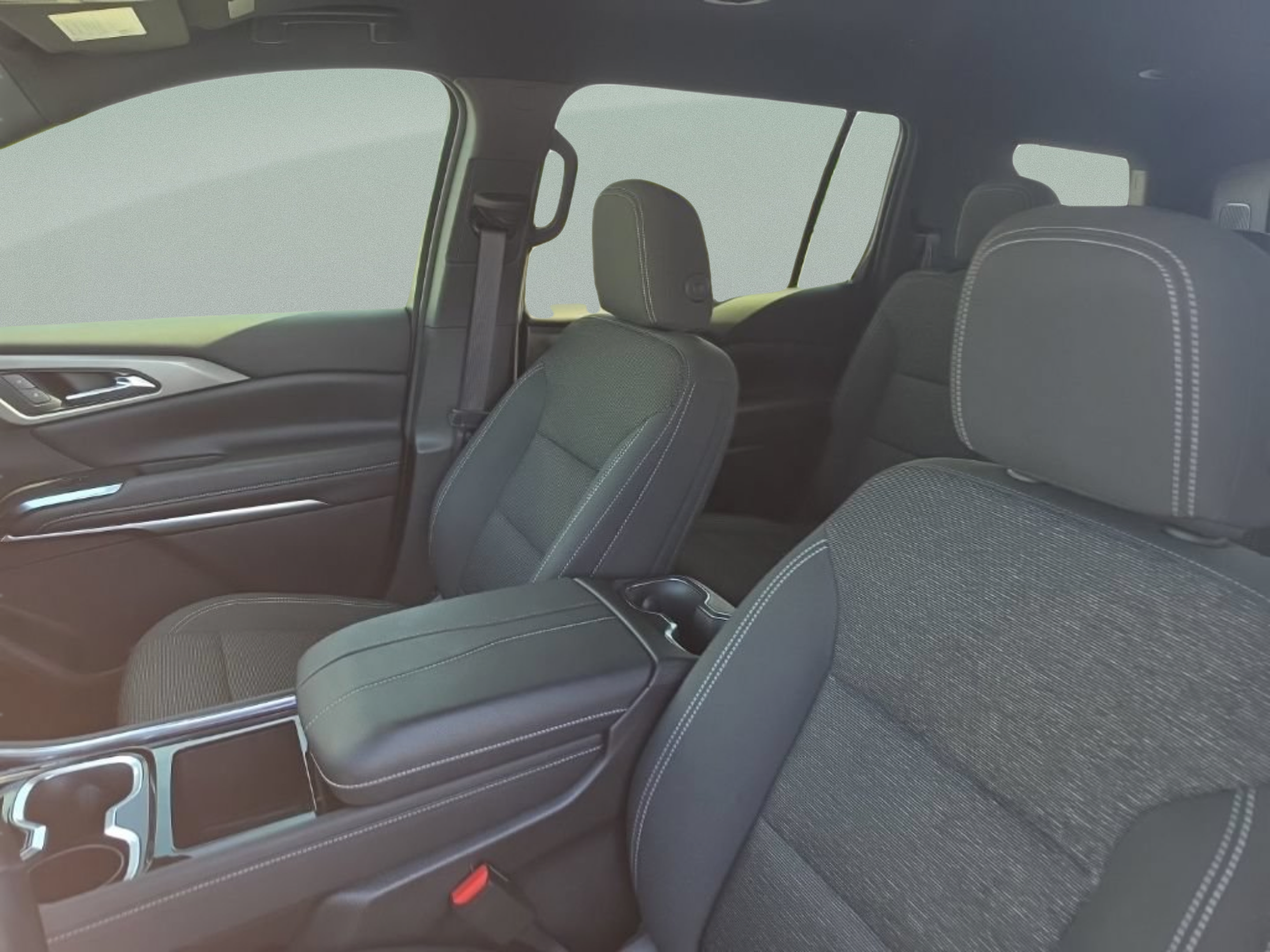 Used 2025 Chevrolet Traverse LT w/ LPO, Floor Liner Package FWD image 21