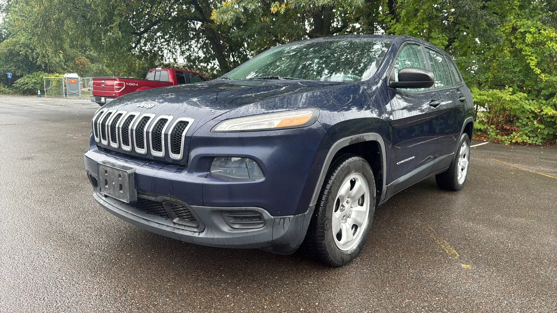 Used 2014 Jeep Cherokee Sport image 3