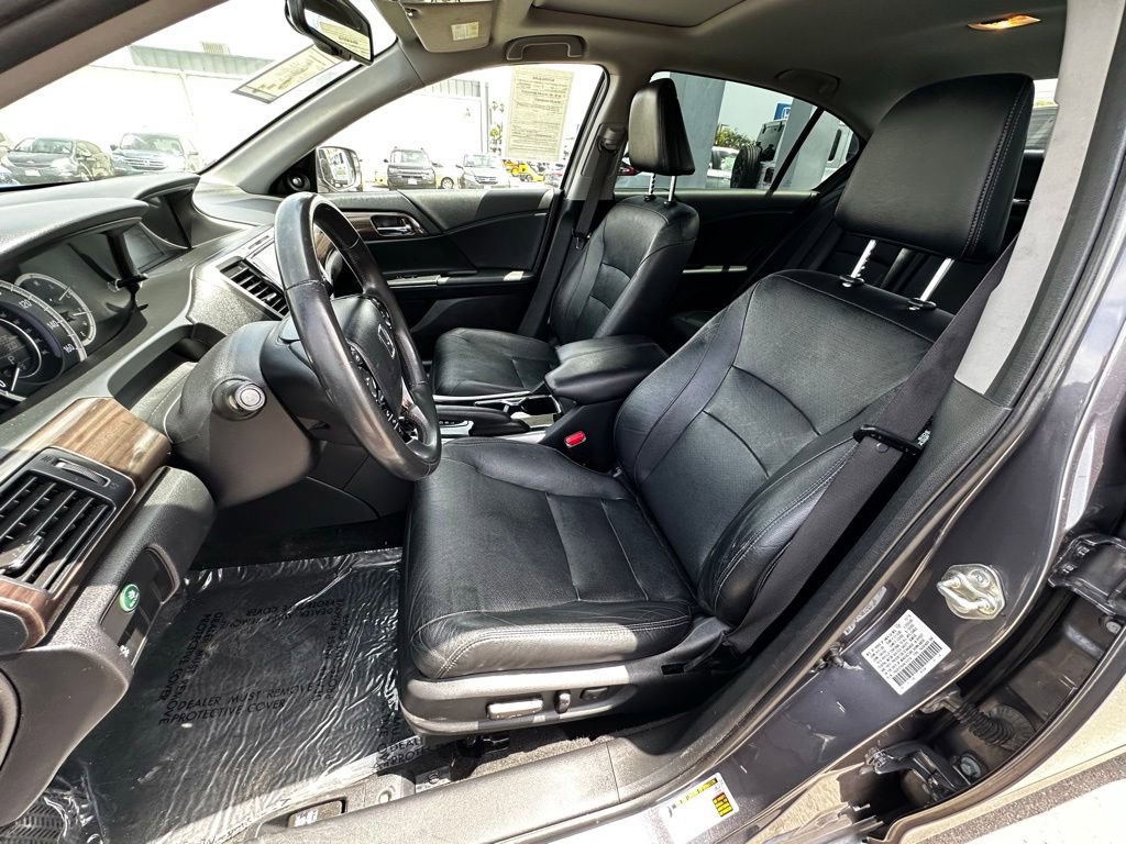 Used 2017 Honda Accord EX-L image 14
