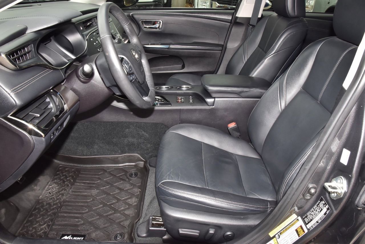 Used 2018 Toyota Avalon XLE Premium image 13