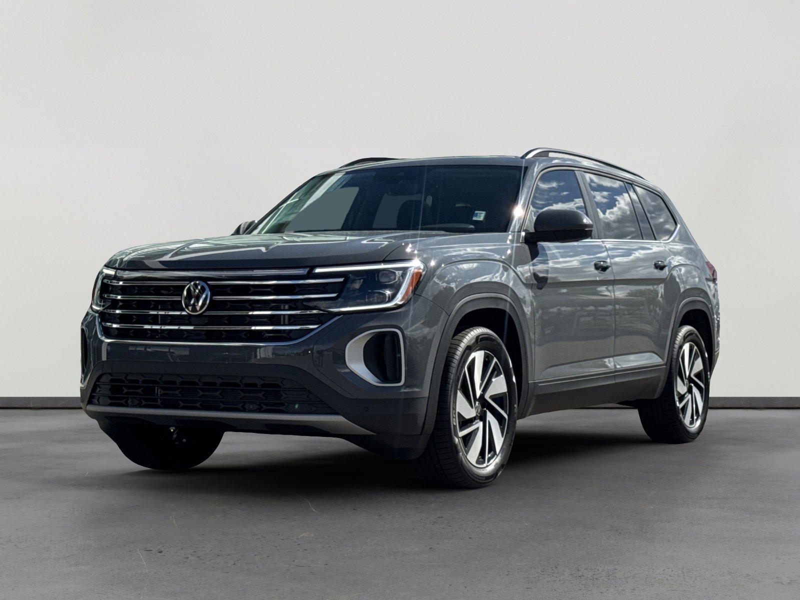 New 2026 Volkswagen Atlas SE image 1