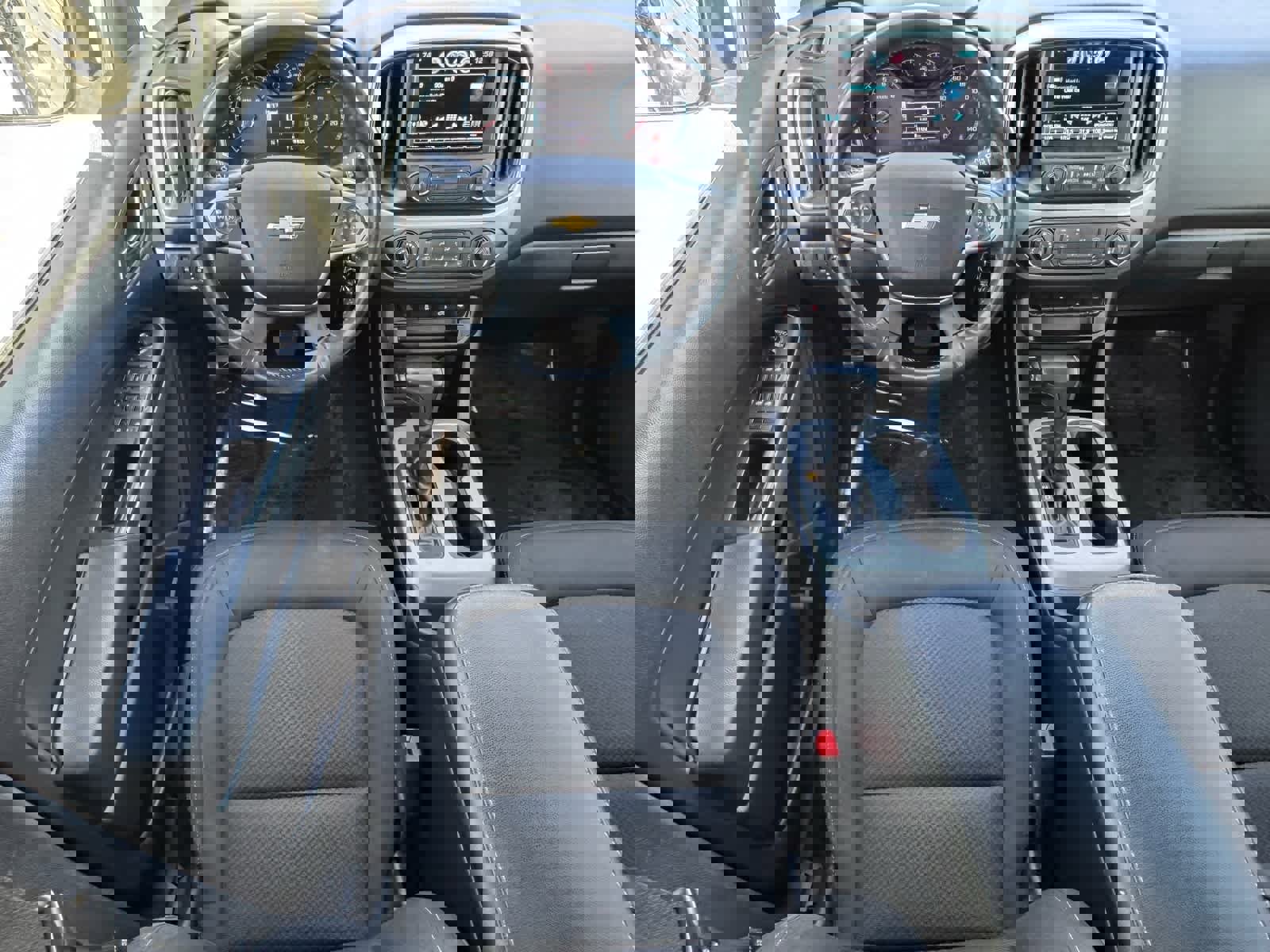 Used 2017 Chevrolet Colorado LT w/ LT Convenience Package image 15