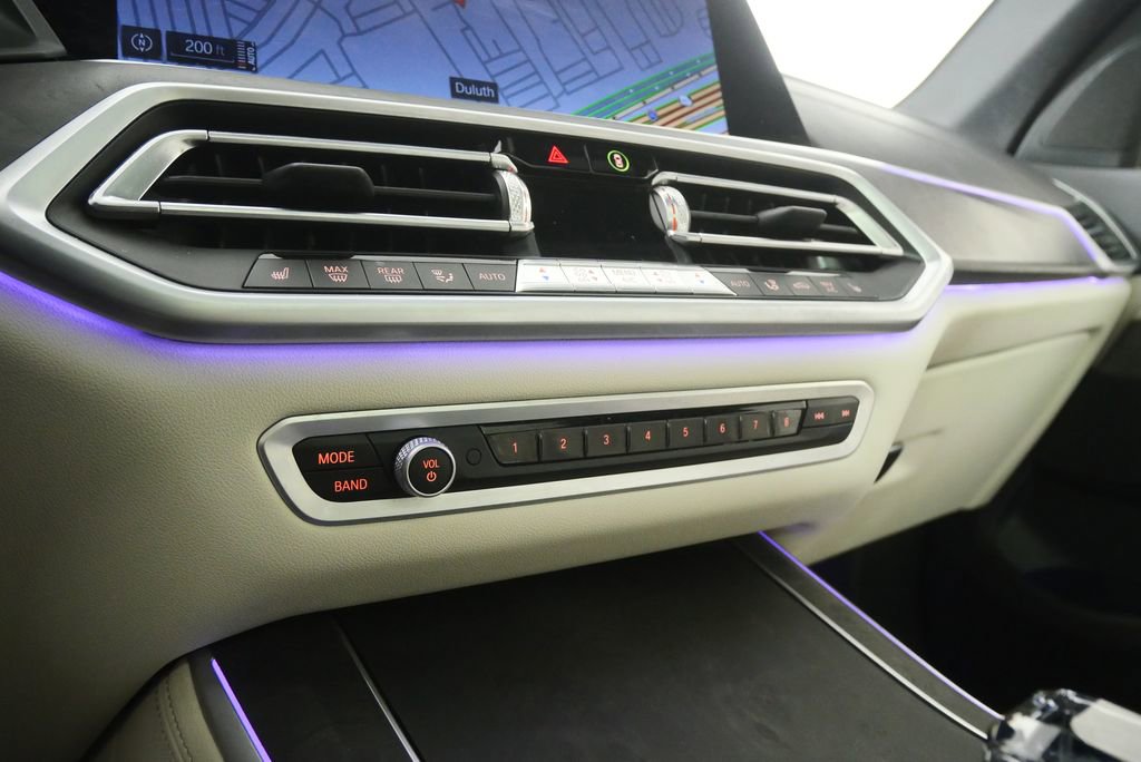 Used 2022 BMW X5 xDrive40i w/ M Sport Package image 26