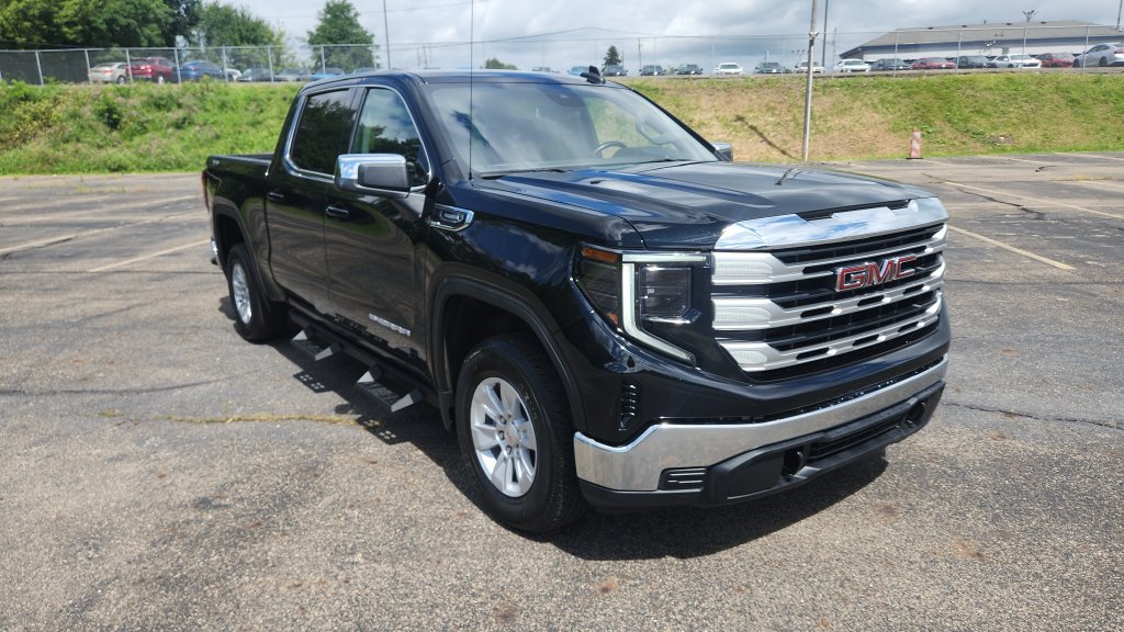 Used 2024 GMC Sierra 1500 SLE AWD/4WD image 16