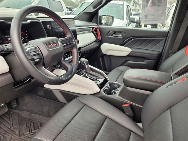 Used 2024 GMC Canyon AT4X image 11
