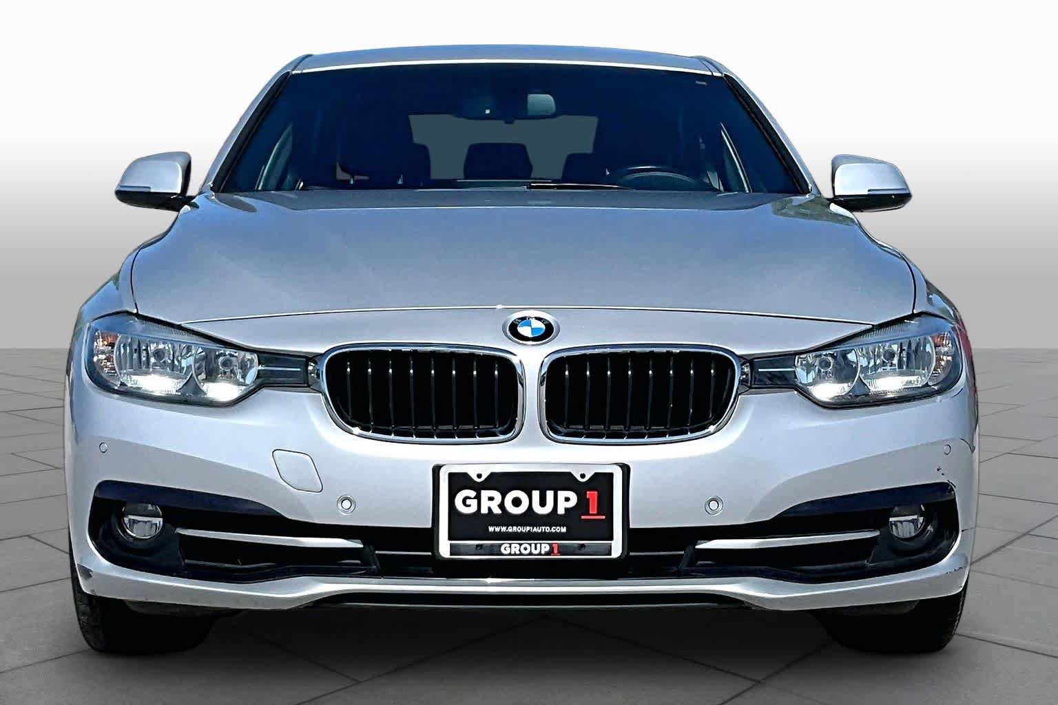 Used 2016 BMW 328i Sedan RWD image 4