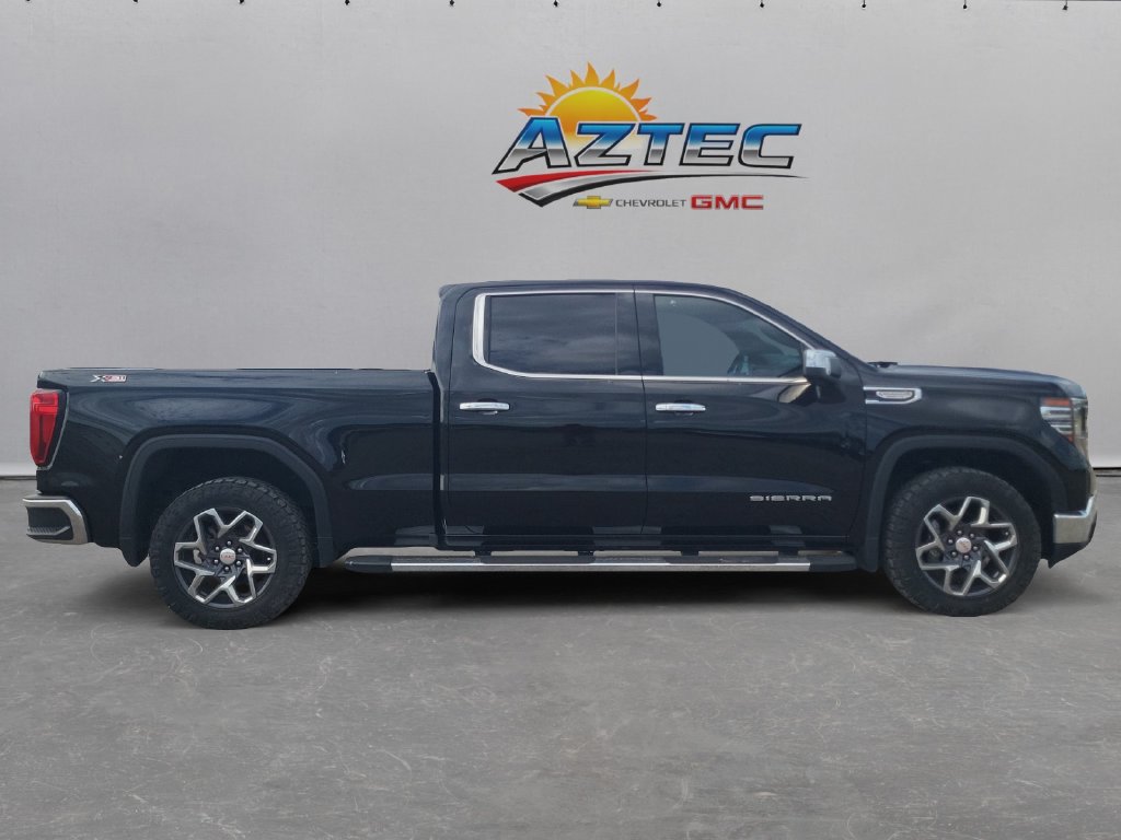 Used 2023 GMC Sierra 1500 SLT AWD/4WD image 4