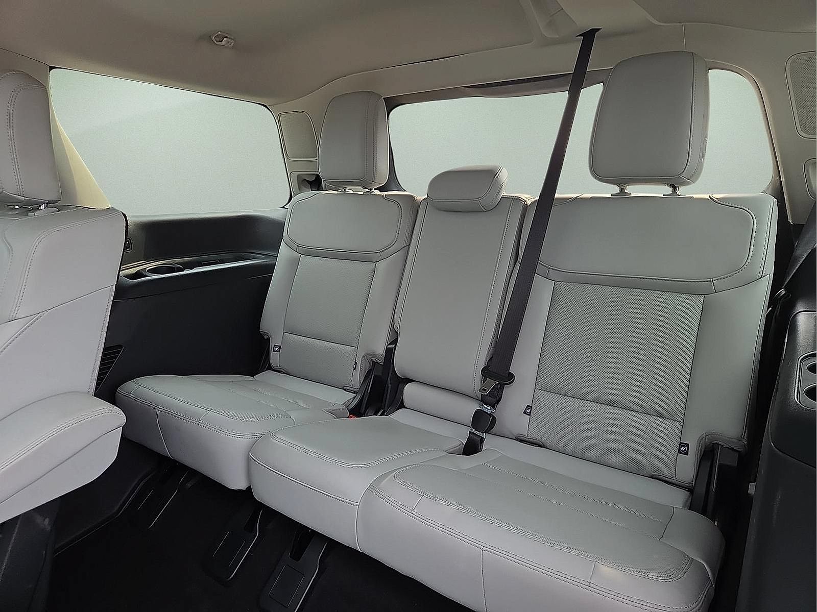 Used 2025 Ford Expedition Platinum AWD/4WD image 10