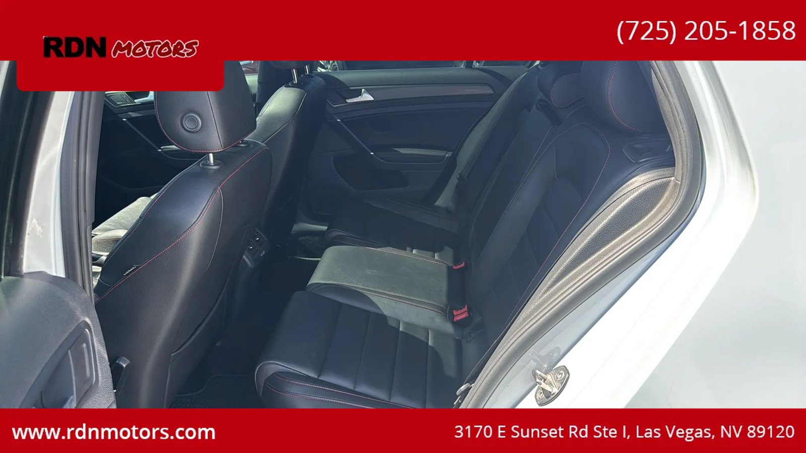 Used 2020 Volkswagen GTI SE FWD image 11