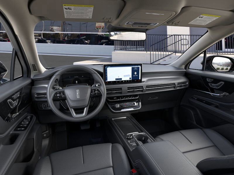 New 2025 Lincoln Corsair FWD image 9