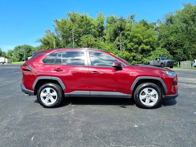 Used 2020 Toyota RAV4 XLE FWD image 8