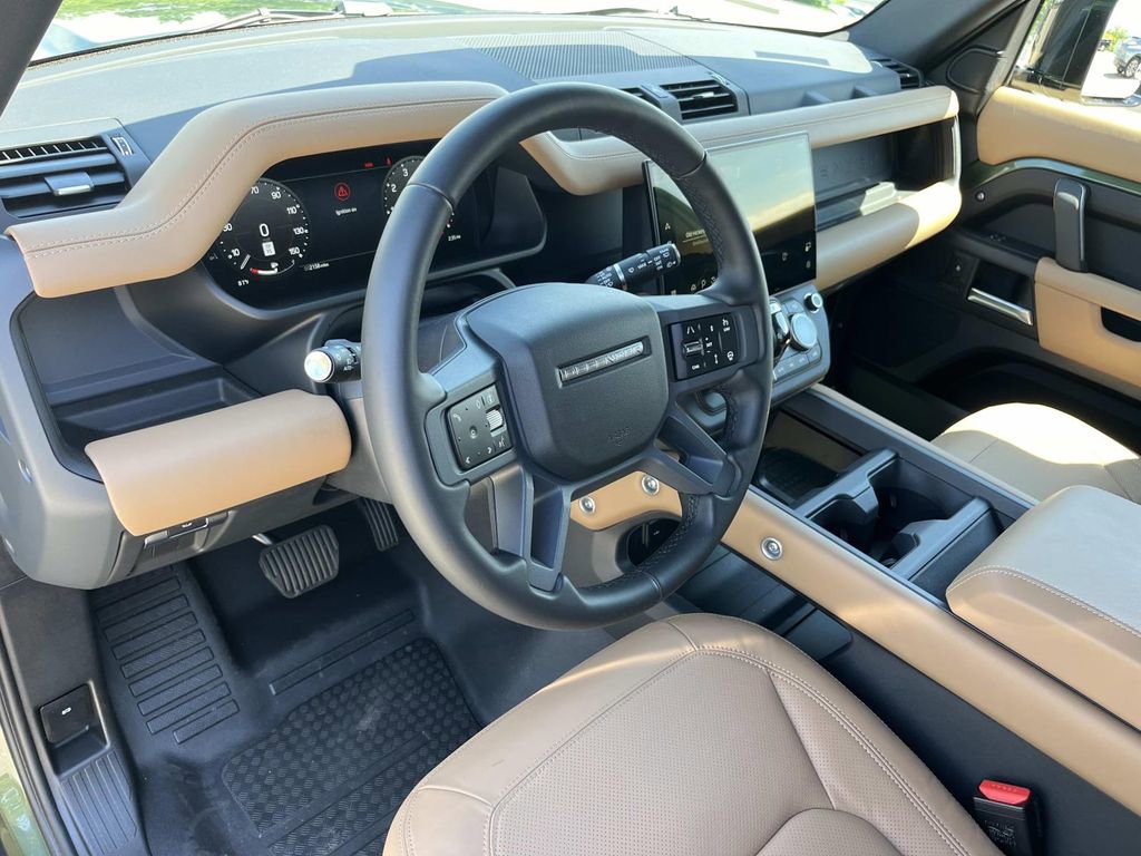 New 2026 Land Rover Defender 130 X-Dynamic SE AWD/4WD image 12