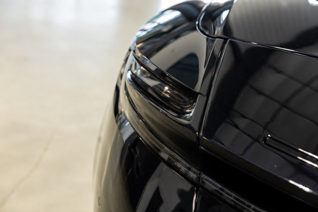 Used 2021 Aston Martin DB11 Volante image 16