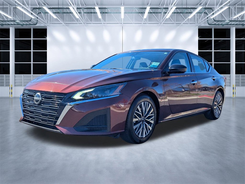 Used 2024 Nissan Altima 2.5 SV image 5