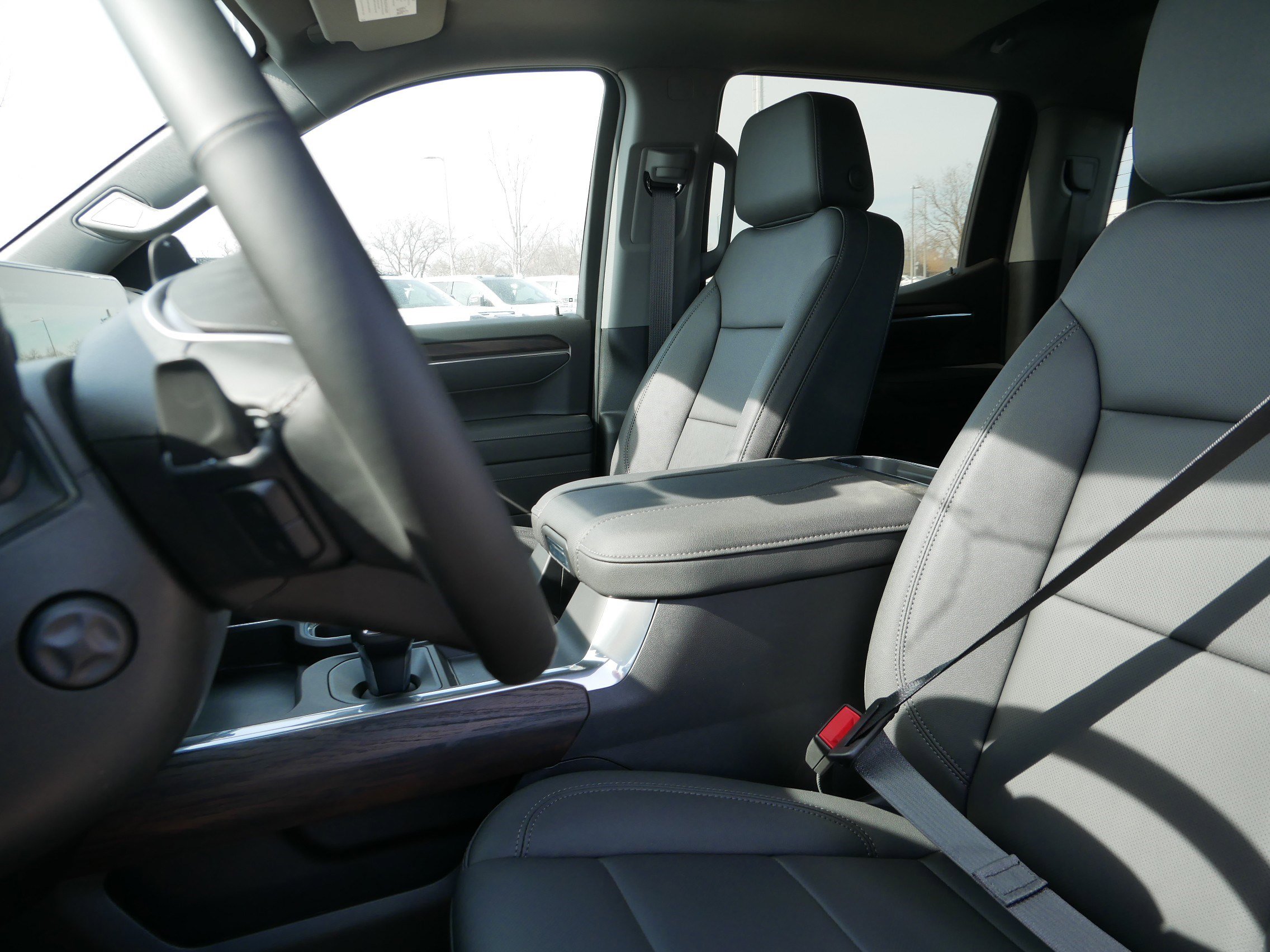 New 2026 GMC Sierra 1500 SLT w/ SLT Premium Plus Package image 4