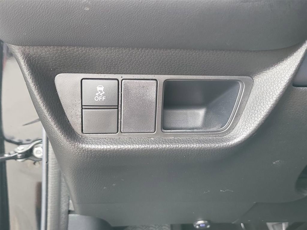 Used 2023 Honda HR-V LX image 10