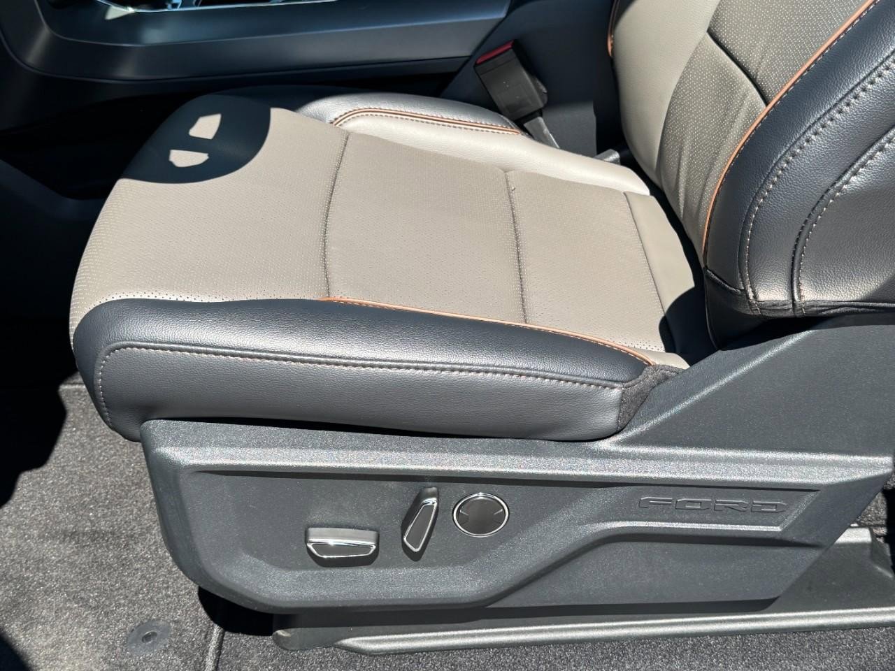 New 2025 Ford F150 Lariat w/ Equipment Group 502A High image 11