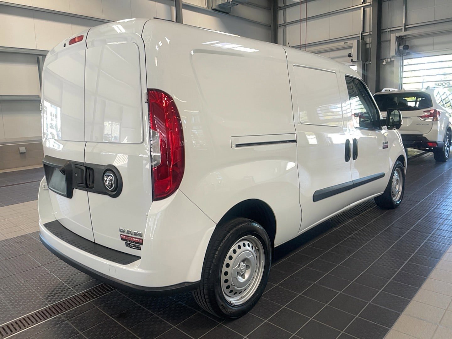 Used 2022 RAM ProMaster City Tradesman FWD image 17