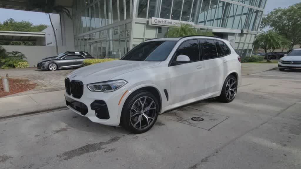 Used 2022 BMW X5 sDrive40i w/ M Sport Package RWD image 4