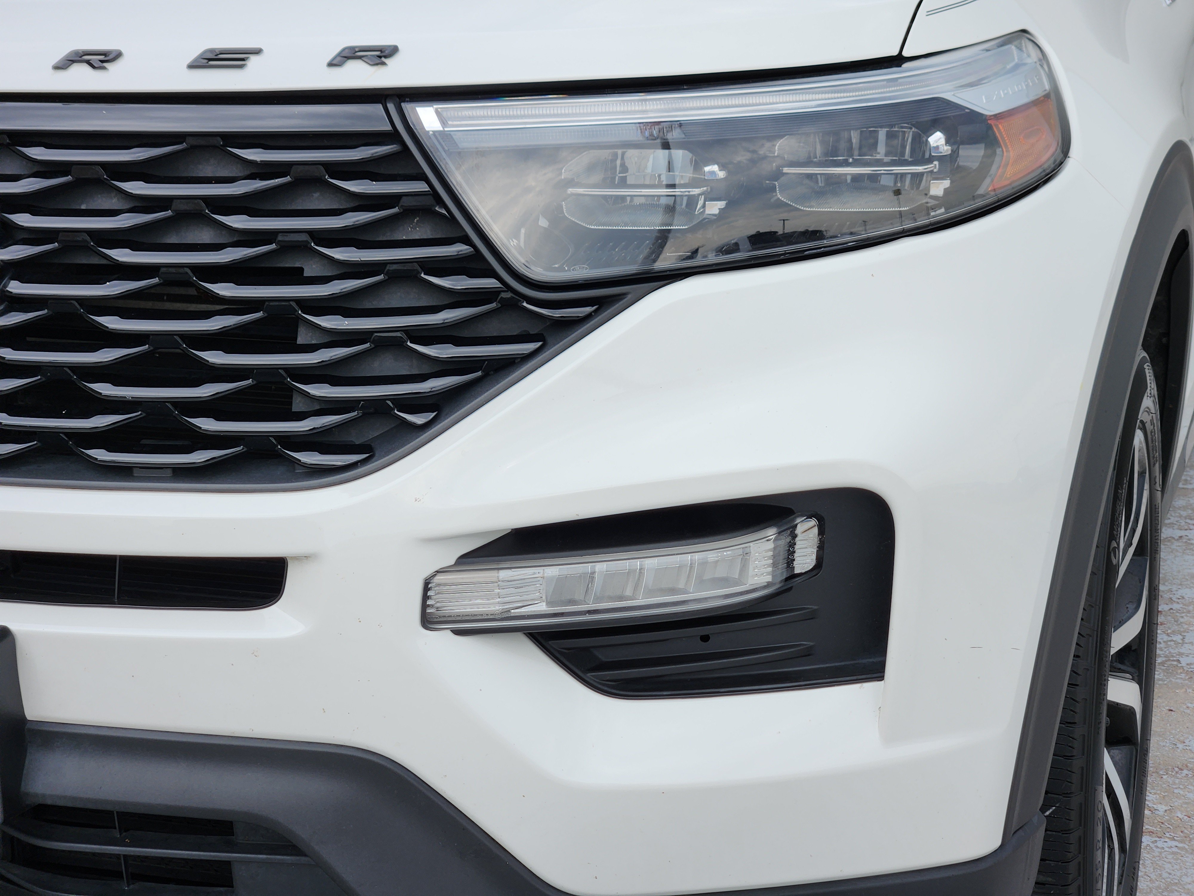 Used 2022 Ford Explorer ST-Line w/ Class IV Trailer Tow Package AWD/4WD image 11