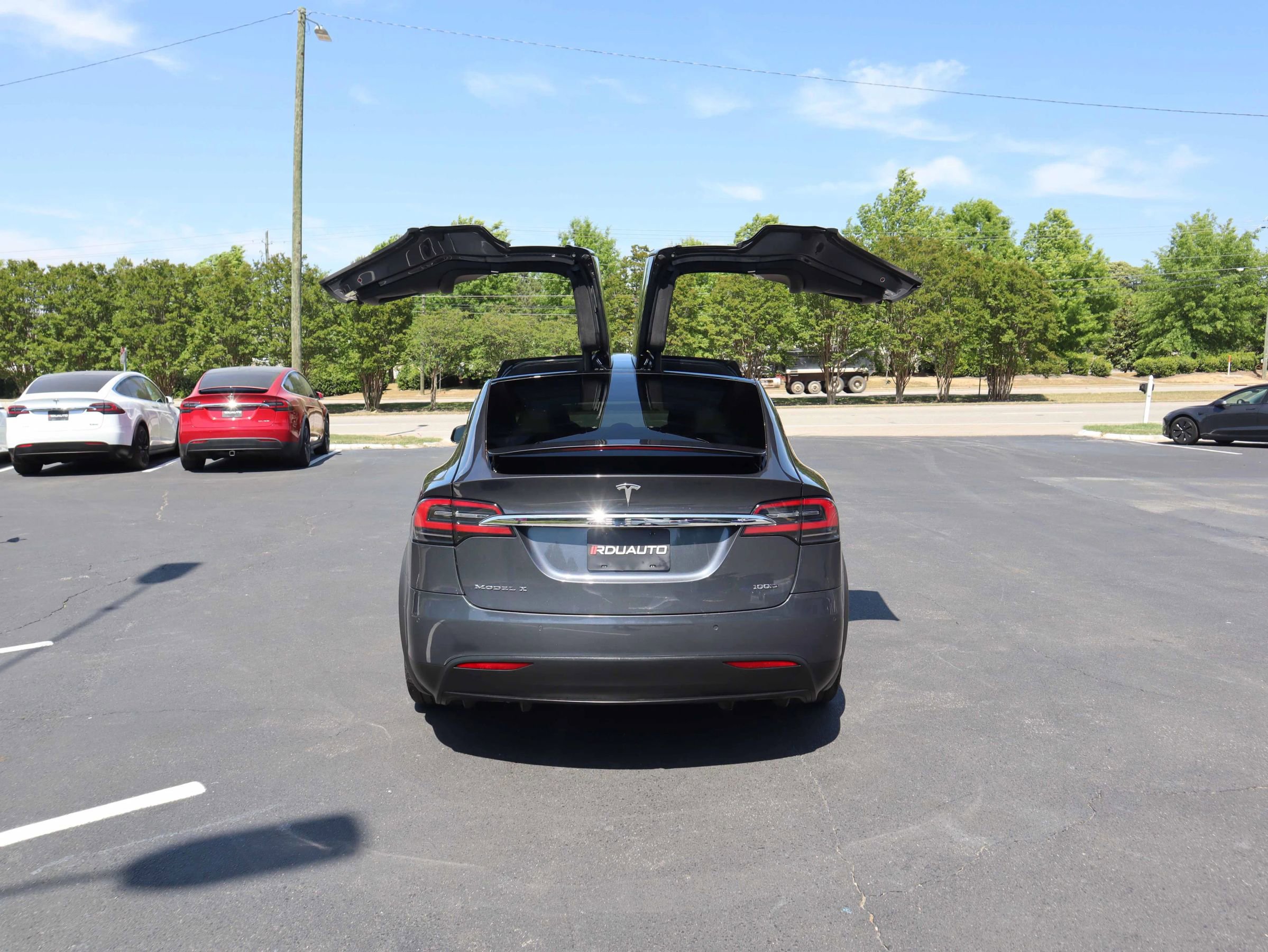 Used 2018 Tesla Model X 100D image 14
