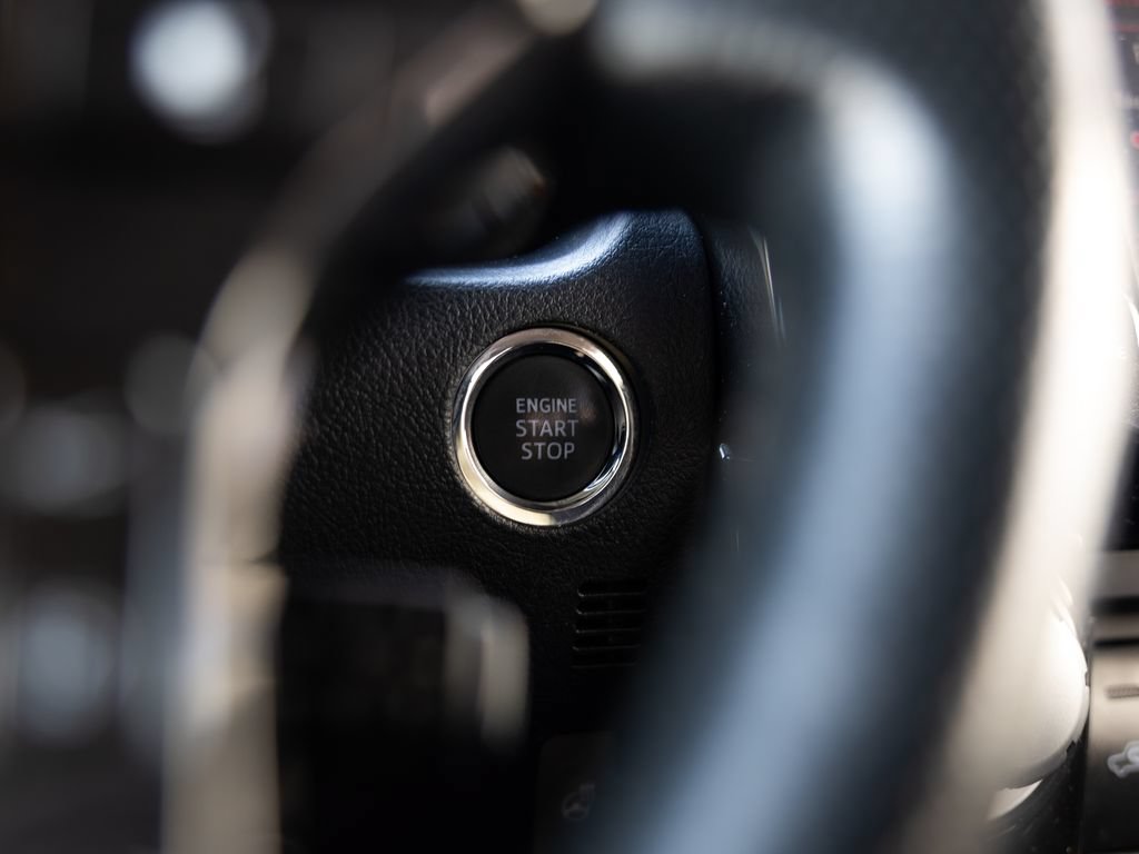 Used 2024 Toyota 4Runner TRD Off-Road Premium AWD/4WD image 17