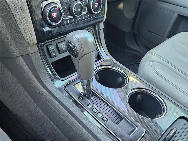 Used 2015 Chevrolet Traverse LT image 12