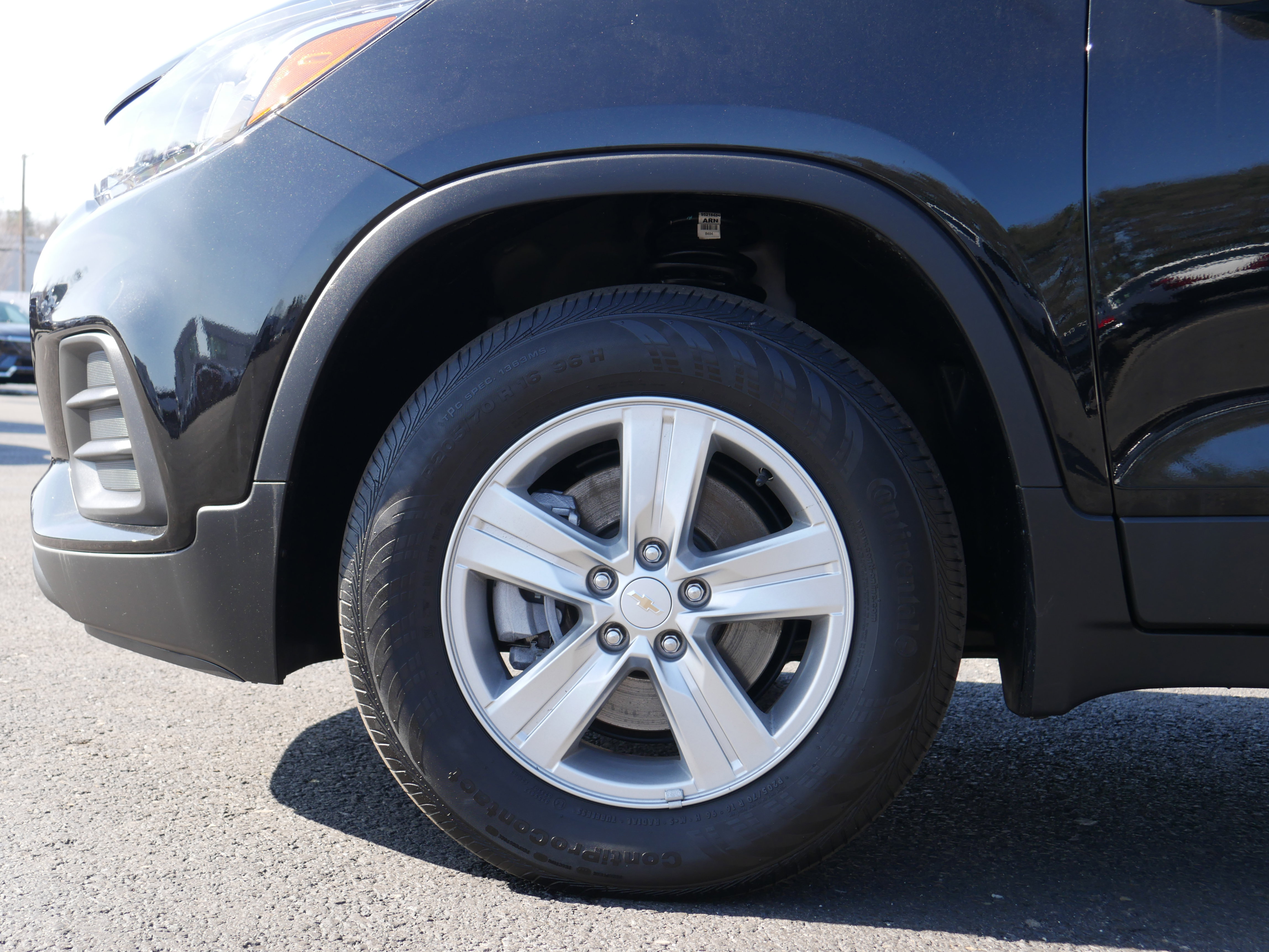 Used 2022 Chevrolet Trax LS w/ Tint and Cruise Package image 10