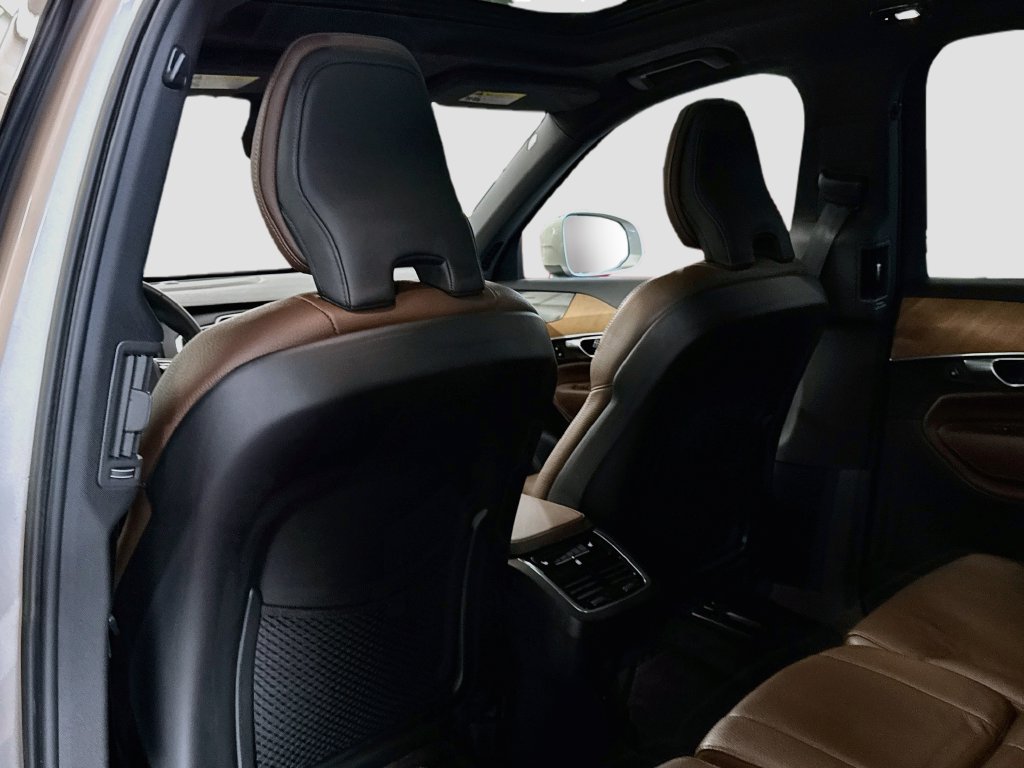 Used 2023 Volvo XC90 B6 Plus w/ Protection Package AWD/4WD image 29