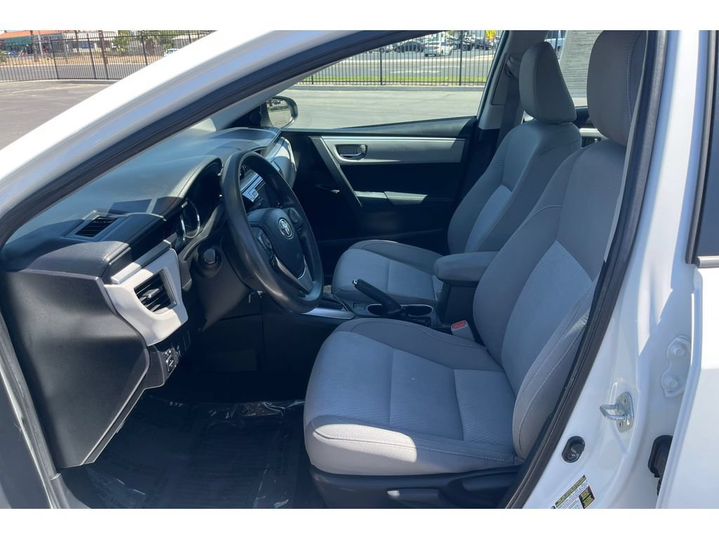 Used 2015 Toyota Corolla LE w/ Protection Package FWD image 11