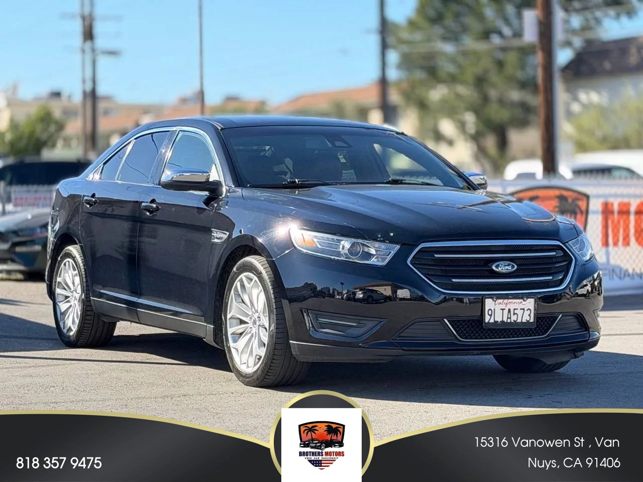 Used 2017 Ford Taurus Limited image 1