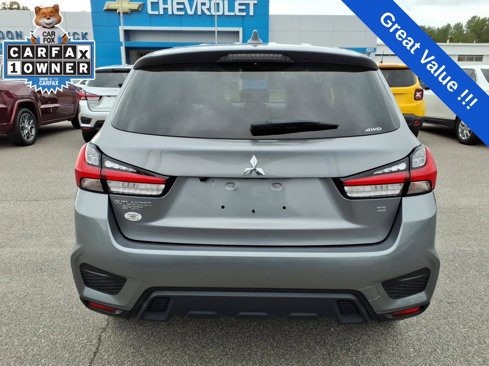 Used 2024 Mitsubishi Outlander Sport SE AWD/4WD image 4
