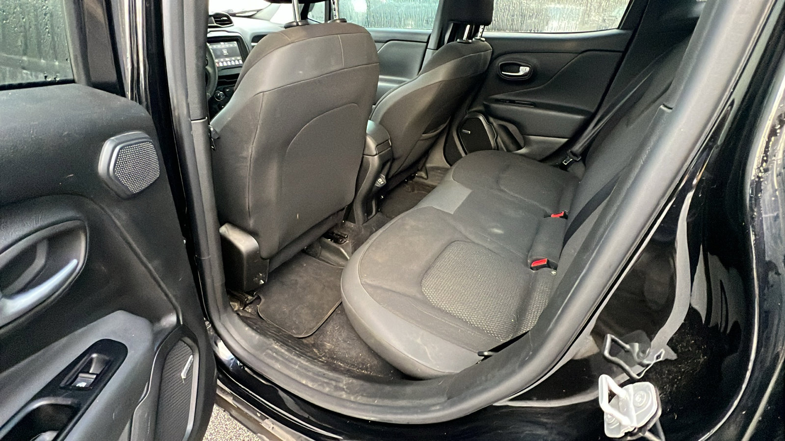 Used 2020 Jeep Renegade Altitude image 23