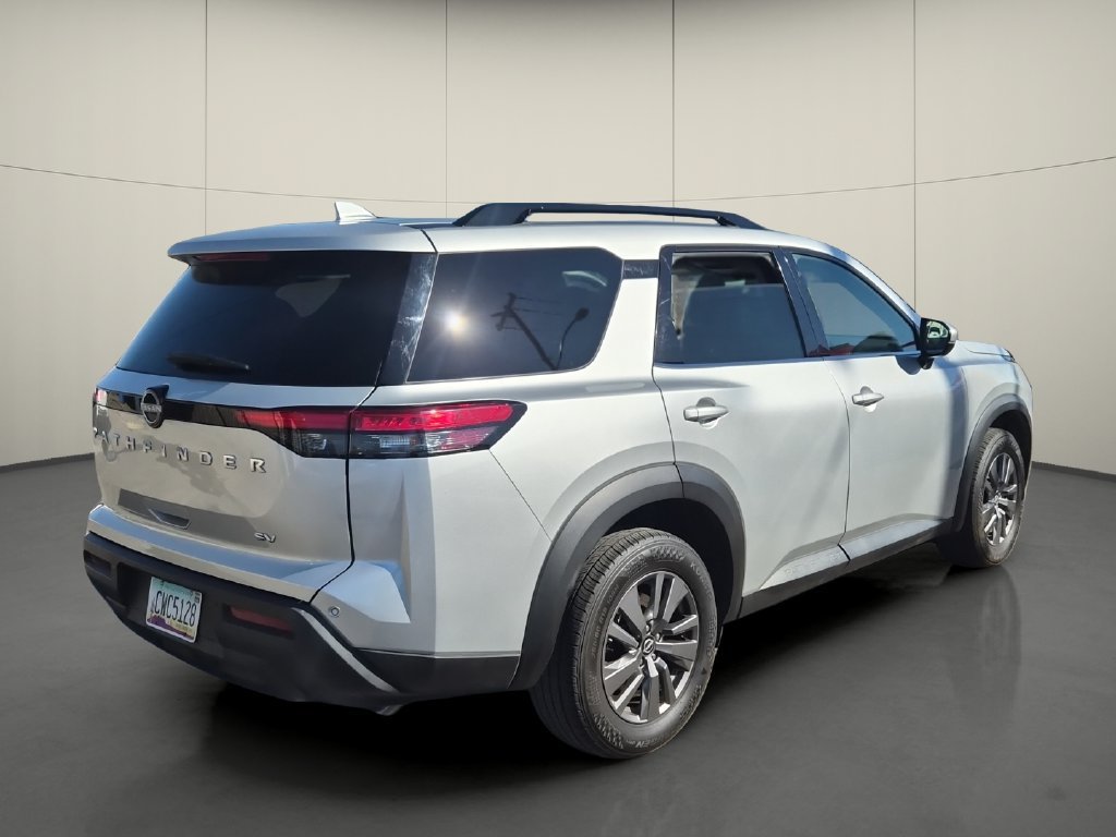 Used 2024 Nissan Pathfinder SV FWD image 7
