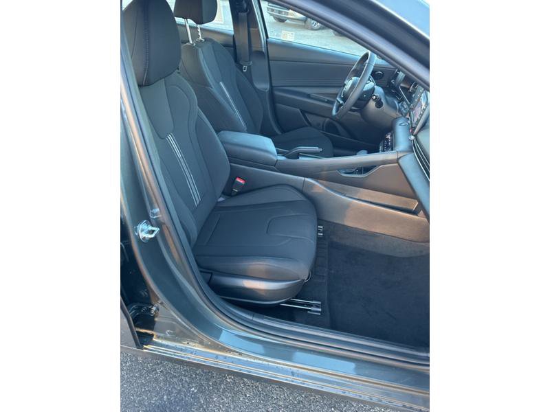 New 2025 Hyundai Elantra Sport image 22