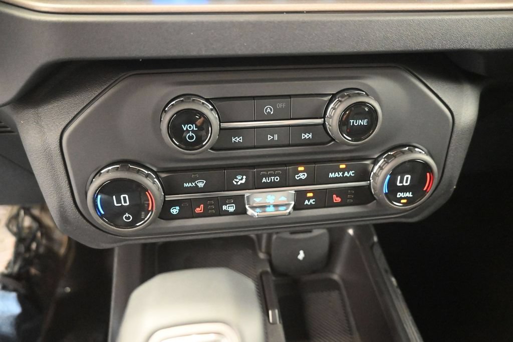 New 2026 Ford Bronco Outer Banks AWD/4WD image 3